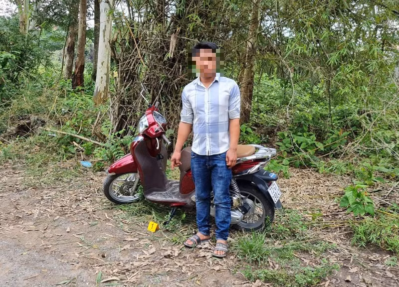 Di vieng dam tang, tien the…cay cop xe trom tien