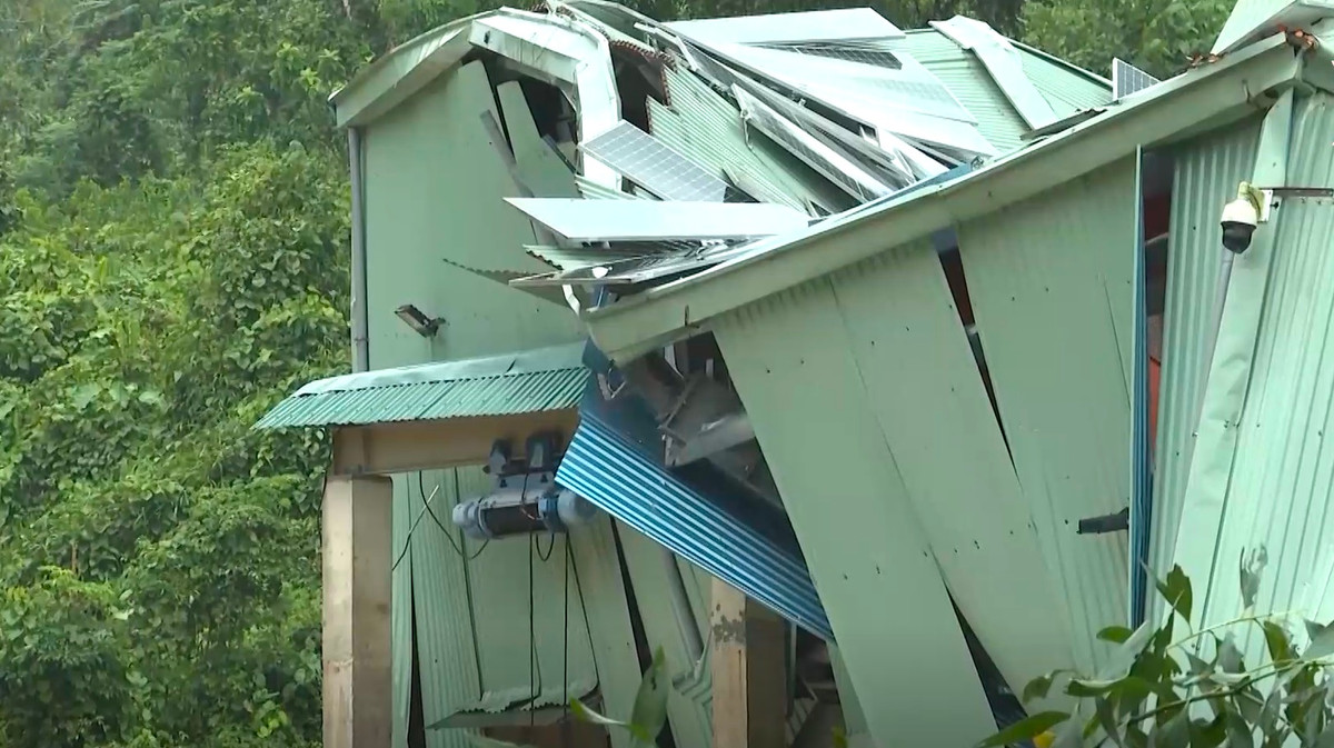 Ban Giám đốc Nhà máy thủy điện Kà Tinh cho biết, thời điểm xảy ra sạt lở, trong nhà máy chỉ còn 1 mình kỹ sư Nam đang trực.