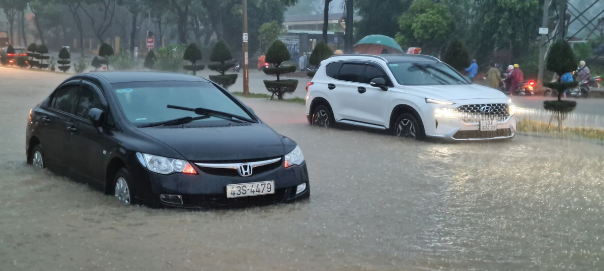 Nhiều xe chết máy, không khởi động được.