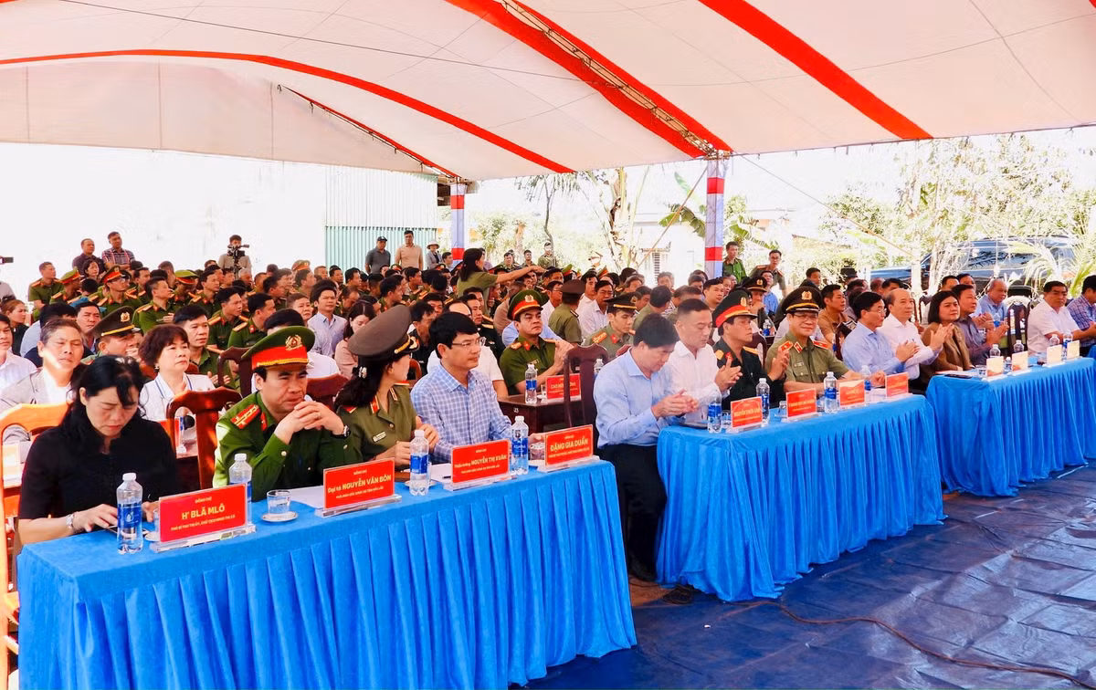 Dak Lak trien khai xay dung hon 4.000 can nha cho ho ngheo