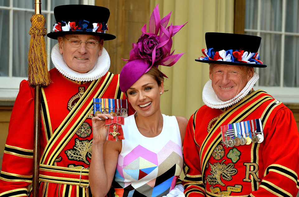 Đầu tiên phải kể đến lực lượng British Beefeater của Anh. Đây là lực lượng có nhiệm vụ canh gác và Thành London trong quá khứ và chịu sự chỉ huy trực tiếp của Nữ Hoàng Anh. Nguồn ảnh: BI.