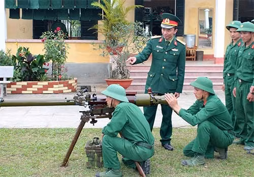 Đây là loại hỏa lực có cấu tạo đơn giản, sử dụng cơ cấu không giật với nhiệm vụ chính là chống tăng. Loại súng chống tăng này có cỡ nòng 73mm và được ra đời để thay thế cho phiên bản súng không giật B-10. Nguồn ảnh: Flickr.