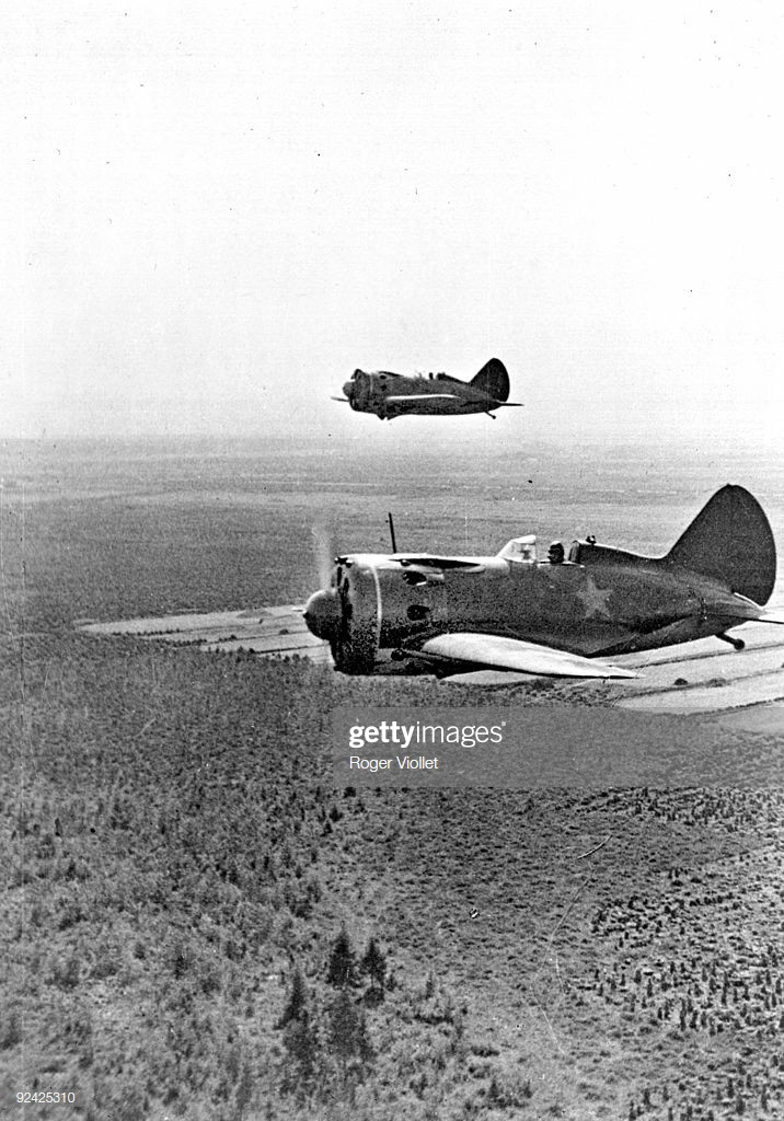 Do vậy, số lượng tối đa chiến đấu cơ địch mà các phi công Ace của Liên Xô đạt được là khá ít ỏi nếu so với những đối phương của họ ở phe Phát xít - nơi mà học thuyết trú trọng vào việc sử dụng Ace trong thực chiến thay vì đưa về để giảng dậy. Nguồn ảnh: Thearchive.