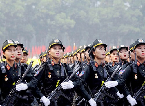 Lực lượng cảnh sát đặc nhiệm, cảnh sát chống khủng bố của Việt Nam cũng được trang bị một loại tiểu liên cực kỳ hiện đại đó là tiêu liên MP5 do Tây Đức sản xuất. Nguồn ảnh: Zingnews.