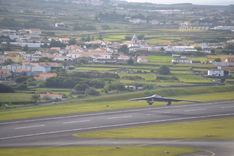 Hiện tại trong biên chế không quân Mỹ có 20 chiếc máy bay ném bom B-2 Spirit còn đang phục vụ. Trong quá khứ chỉ có duy nhất một chiếc B-2 Spirit bị phá huỷ hoàn toàn do tai nạn. Nguồn ảnh: Sina.