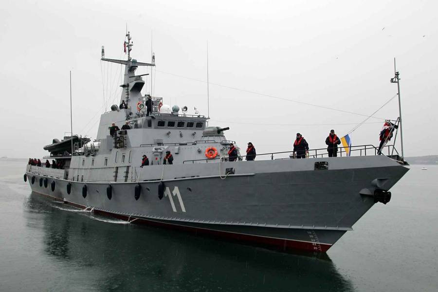 Tàu được trang bị các động cơ diesel M504 cung cấp tổng cộng 16.200 mã lực cùng với 3 chân vịt dẫn động. Nguồn ảnh: Commons.