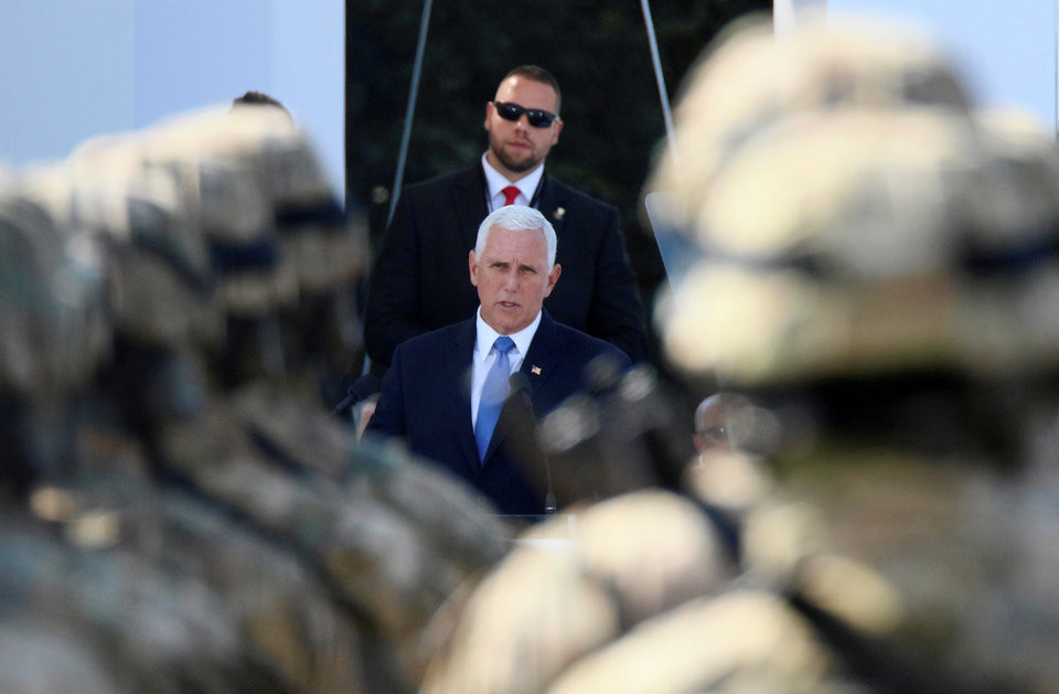 Trước sự có mặt của Tổng thống Ba Lan và hàng nghìn người dân địa phương, Tổng thống Frank-Walter Steinmeier nhấn mạnh bằng cả tiếng Đức và Ba Lan rằng người Đức sẽ không bao giờ quên cuộc tấn công mở màn vào Ba Lan đã dẫn tới sự hủy diệt, sỉ nhục, đàn áp, tra tấn và giết hại hàng triệu người Ba Lan và châu Âu trong suốt Chiến tranh Thế giới thứ hai. Nguồn ảnh: BI.