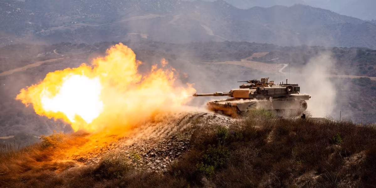 Giải đấu Tank Biathlon chắc chắn sẽ không có đội tuyển Mỹ góp mặt, hiểu được điều này, quân đội Mỹ đã tự tổ chức một giải đấu riêng để các kíp lái trong quân đội của quốc gia này cùng trổ tài. Nguồn ảnh: US Marine Corps.