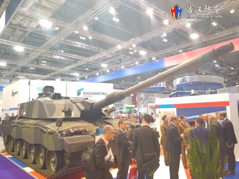 Về cơ bản, hai kiểu pháo kể trên có kích thước và cỡ nòng tương đương nhau, tuy nhiên khác biệt lớn nhất đó là pháo Rh-120 là pháo nòng trơn trong khi phiên bản pháo L30 cũ của Challenger 2 là pháo nòng xoắn. Nguồn ảnh: Haohanfw.