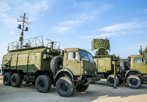 Bằng nhiều phương pháp, trong đó có phương pháp lượng tử tiên tiến nhất thế giới, các hệ thống áp chế điện tử của Mỹ hoàn toàn có khả năng gây gián đoạn hoặc bẻ gẫy các đòn tấn công điện tử từ phía Nga. Nguồn ảnh: Rumil.