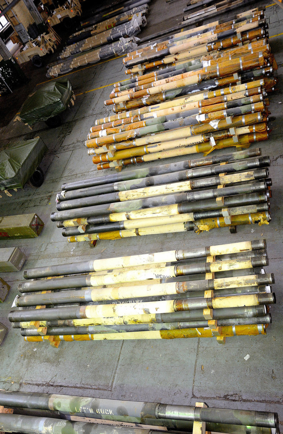 Sản lượng sản xuất vũ khí của nhà máy này được Mỹ xếp vào hàng bí mật, tuy nhiên có thể ước tính mỗi ngày, hàng chục cho tới cả trăm nòng pháo đã được cho ra đời tại đây. Nguồn ảnh: BI.