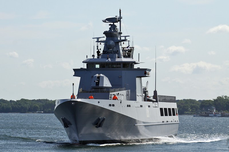 Các tàu tuần tra ven bờ lớp Daussalam của Brunei có độ giãn nước chỉ 1625 tấn, dài 80 mét, rộng 13 mét và được trang bị hai đọng cơ diesel cho phép di chuyển với tốc độ tối đa 22 hải lý giờ tương đương với 41 km/h. Nguồn ảnh: Dailymail.