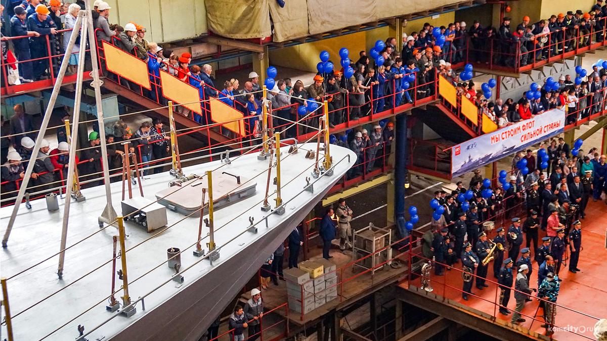 Là một quân nhân nhập ngũ theo diện nghĩa vụ quân sự, Aldar Tsydenzhapov còn rất trẻ và khi qua đời, anh mới chỉ 19 tuổi. Hành động quả cảm của Aldar đã là nguồn cảm hứng cho nhiều thanh niên trẻ cũng như quân nhân trong quân đội Nga. Nguồn ảnh: Livejournal.