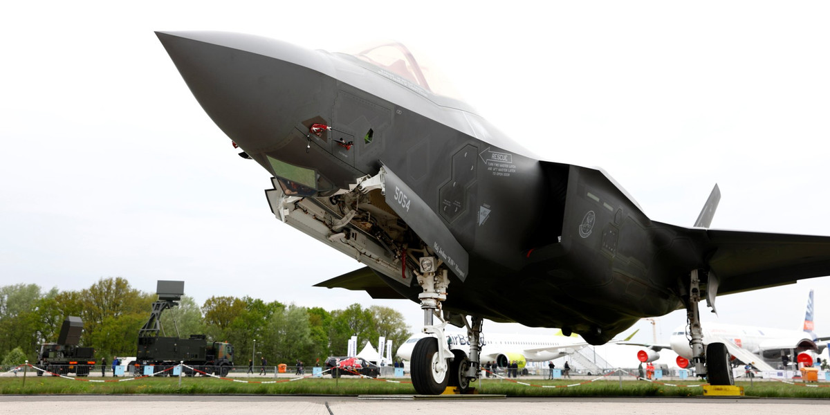 Theo thông tin mới nhất vừa được Mỹ công bố, Bộ ngoại giao của nước này đã phê chuẩn việc cho phép Ba Lan mua một số lượng lớn chiến đấu cơ F-35 do Mỹ sản xuất vào hôm 11/9 vừa qua. Nguồn ảnh: BI.