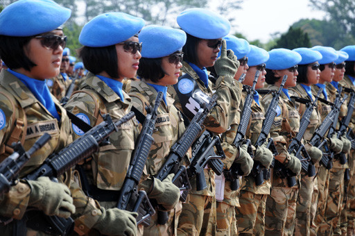 Ước tính tới năm 2018, có tổng cộng khoảng 4000 lính gìn giữ hoà bình Indonesia làm nhiệm vụ trên khắp thế giới, trong đó có không ít nữ giới dù đây là một quốc gia hồi giáo có luật lệ khá khắc nghiệt. Nguồn ảnh: Jarkatapost.