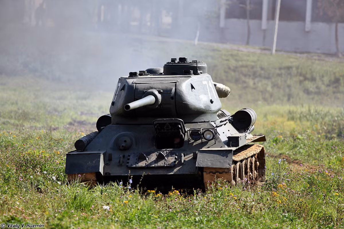 Theo thông lệ được Nga duy trì từ thời Liên Xô tới nay, "Ngày Xe Tăng" sẽ được diễn ra vào ngày chủ nhật thứ hai trong tháng 9 hàng năm. Nguồn ảnh: Vitaly.