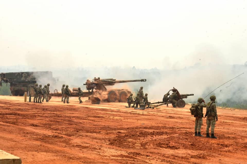 Đây là khẩu lựu pháo có cỡ nòng 155mm với thiết kế khung gầm giúp nó có độ cơ động cực cao. Nguồn ảnh: Tentera Darat Malaysia.