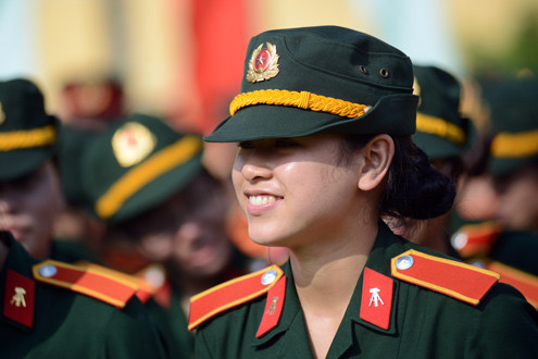 Quân đội Nhân dân Việt Nam cũng được đánh giá là một trong những lực lượng cho phép nữ giới phục vụ từ rất sớm, trong thời gian kháng chiến chống Pháp và chống Mỹ cứu nước, đã có không nhiều tấm gương nữ quân nhân được phổ biến. Nguồn ảnh: Flickr.