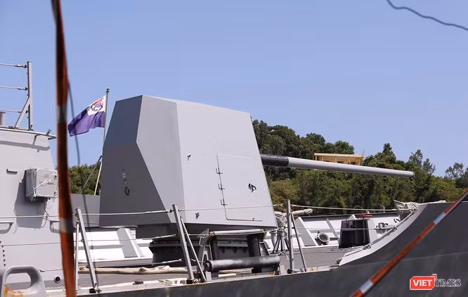Khẩu hải pháo MK-45 phiên bản Mod 4 được trang bị trên ROKS Munmu The Great. Nguồn ảnh: Viettimes.