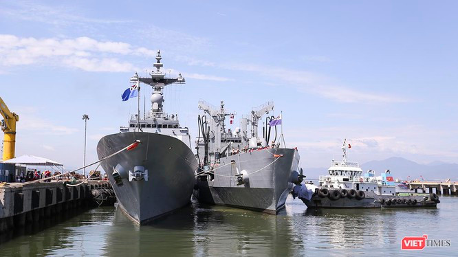 Đội tàu khu trục hạm của Hải quân Hàn Quốc với hơn 600 sĩ quan, thủy thủ đoàn dự kiến sẽ thăm chính thức Đà Nẵng trong 3 ngày từ hôm nay cho tới ngày 9/9. Nguồn ảnh: Viettimes.