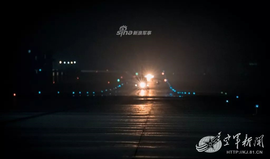 Máy bay có trọng lượng rỗng 14,5 tấn, trọng lượng cất cánh tối đa lên tới 28,5 tấn trong đó có thể mang theo tối đa 9 tấn vũ khí các loại dưới 9 giá treo. Nguồn ảnh: 81CN.