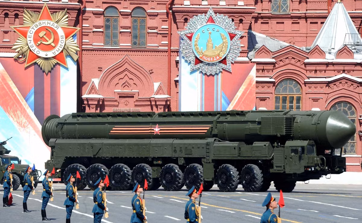 Việc đầu tư cho tương lai này sẽ giúp Nga không bị động khi phải đối phó với các mối nguy bất ngờ từ nước ngoài cũng như giúp Nga lấy lại vị thế là một trong những cường quốc có nền khoa học quân sự đứng đầu thế giới như trong quá khứ. Nguồn ảnh: Pinterest.