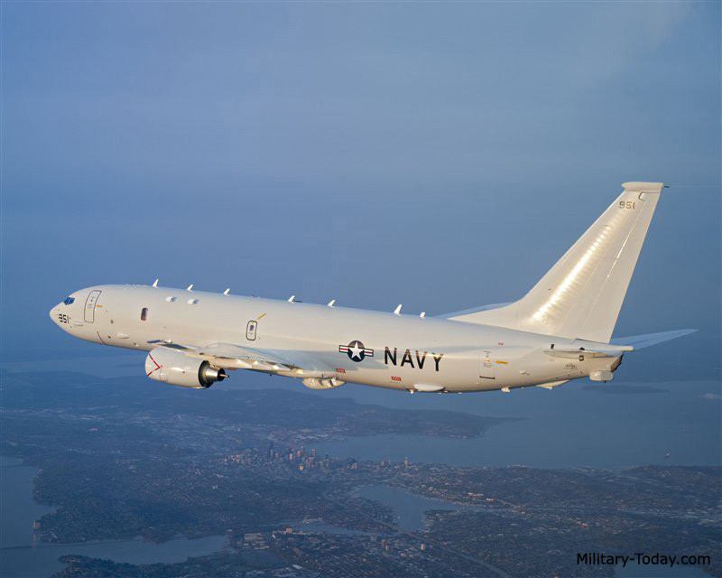 Tốc độ bay tối đa của P-8 Poseidon vào khoảng 900 km/h, tốc độ bay hành trình vào khoảng 800 km/h và có bán kính hoạt động vào khoảng 2222 km hoặc 4 tiếng thực hiện nhiệm vụ bay liên tục. Nguồn ảnh: Navymil.