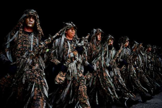 Lực lượng đặc nhiệm của Quân đội El Salvadore lại có quân phục nguỵ trang khá độc đáo. Nguồn ảnh: MSN.