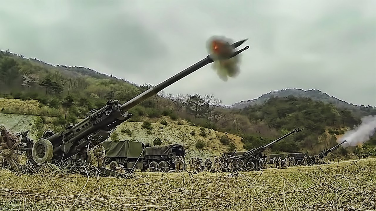 Chưa kể đến việc, pháo binh còn rất cơ động, một sĩ quan pháo binh hoàn toàn có thể thành thạo khả năng tác chiến, tính toán đường đạn của từng phát bắn chỉ sau một khóa huấn luyện. Nguồn ảnh: QQ.