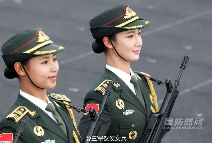 Cô từng theo học chuyên ngành người mẫu tại Viện Công nghệ Thời trang Bắc Kinh trước khi bắt đầu sự nghiệp người mẫu nội y vào năm 2014. Nguồn ảnh: Weibo.