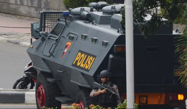 Indonesia bắt đầu mua những xe bọc thép này từ Đức vào năm 2004, tổng cộng quốc gia này đã chi 5 triệu Euro để sở hữu 21 xe bọc thép SW4. Nguồn ảnh: Flickr.