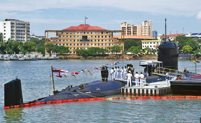Ấn Độ dự kiến sẽ đóng tổng cộng 6 tàu ngầm loại này trong đó có hai chiếc đã được gia nhập biên chế, hai chiếc khác hiện đang được thử nghiệm trên biển và hai chiếc cuối cùng đang được đóng mới dự kiến sẽ gia nhập biên chế Hải quân Ấn Độ vào năm 2021 và 2022. Nguồn ảnh: Indiatimes.