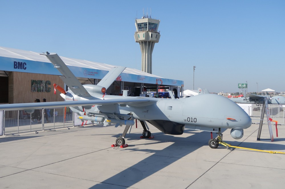 Ngoài ra, triển lãm cũng có trưng bày nhiều loại máy bay không người lái khác do Thổ Nhĩ Kỳ sản xuất, nổi bật nhất trong số đó là máy bay không người lái ANKA. Nguồn ảnh: Livejournal.