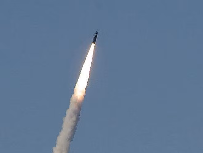 Chưa dừng lại ở đó, Trident II lD5 à loại tên lửa hạt nhân khó đánh chặn. Sự nguy hiểm của nó không đến từ tốc độ cực lớn như Minuteman III của Mỹ mà đến từ công nghệ tàng hình.