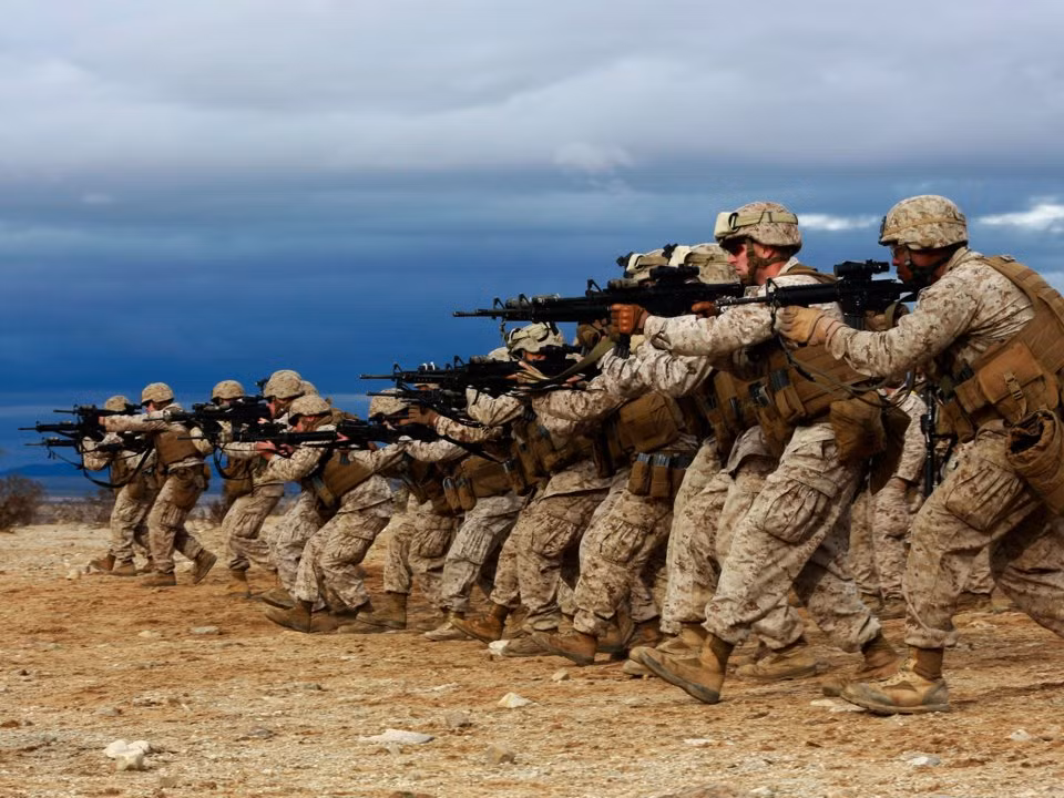 Mỹ vẫn là quốc gia có sức mạnh quân sự đứng đầu thế giới với sức mạnh tăng thiết giáp đứng thứ ba và sức mạnh không quân đứng đầu. Quốc gia này có ngân sách quốc phòng 716 tỷ USD, bằng tất cả các quốc gia còn lại trong bảng xếp hạng này cộng lại. Nguồn ảnh: BI.