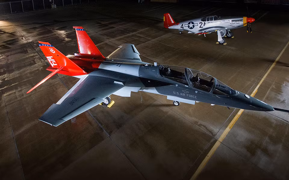 Ứng viên được Không quân Mỹ lựa chọn để trở thành người thay thế cho chiếc T-38 Talon chính là chiếc T-7 Red Hawk do Boeing sản xuất. Nguồn ảnh: BI.