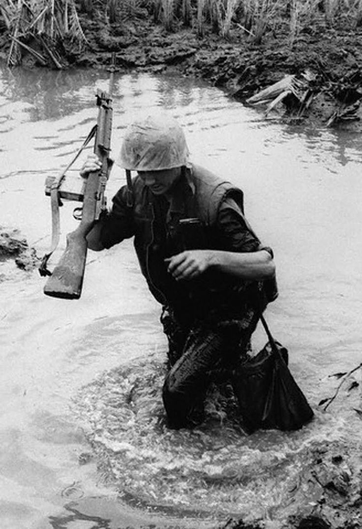 Tuy nhiên những công việc này lại trở nên khó khăn gấp bội vào mùa mưa, khi mà nước sông dâng cao, ngập lụt ở khắp nơi kéo theo đó là đủ loại bệnh tật. Nguồn ảnh: Thoughtco.