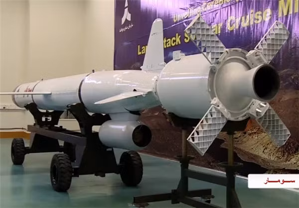 Tên lửa Soumar được coi là loại vũ khí do Iran thiết kế dựa trên loại tên lửa hành trình Kh-55 do Nga/Liên Xô chế tạo trong quá khứ. Nguồn ảnh: IRNA.