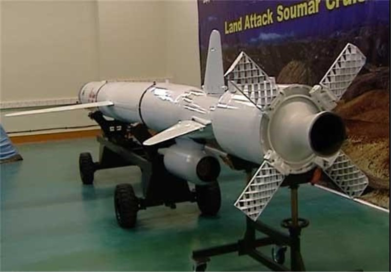 Theo nhiều nguồn tin, Soumar có khả năng bay tối đa với tốc độ 860 km/h và có khả năng bay ở độ cao rất nhỏ. Mặc dù không có thông tin về hệ thống dẫn đường được đặt trên tên lửa hành trình Soumar, tuy nhiên có thể dự đoán rằng nó sử dụng hệ thống dẫn đường bằng hồng ngoại và bằng radar dẫn đường chủ động. Nguồn ảnh: Tube.