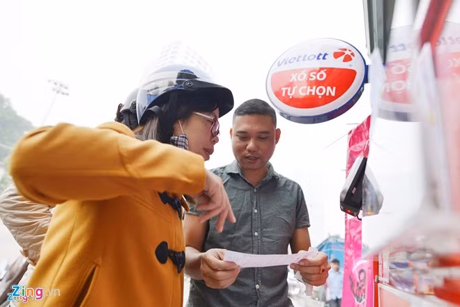 Diem lai loat vu lum xum gay nghi ngo cua xo Vietlott