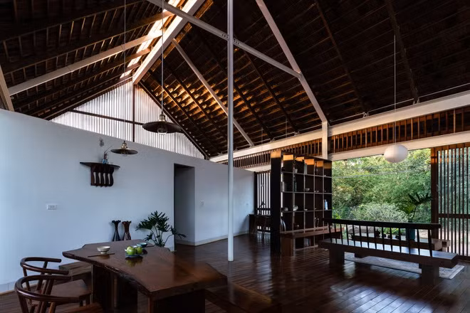 Không gian sinh hoạt chung của ngôi nhà khá rộng rãi.