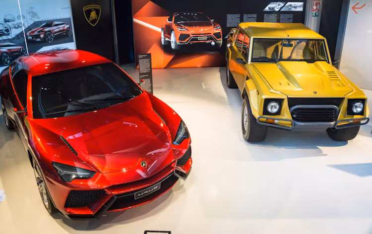 Bên cạnh việc trưng bày các mẫu xe được sản xuất trong thực tế, bảo tàng cũng đồng thời cho dựng lại những thiết kế tuy nổi tiếng nhưng “chết yểu” ngay từ khi chỉ là ý tưởng. Tiêu biểu là mẫu xe Cala đình đám một thời.