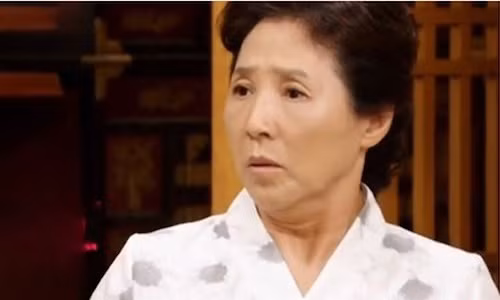 Hot hoang voi “quai chieu” dan mat chong khi gian hon cua con dau tre