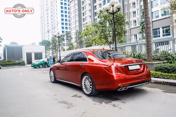 Sau khi được trang bị "full kit" S65 AMG, chiếc xe sang Mercedes S-Class đã có ngoại hình không khác gì so với Mercedes-AMG S65 gốc với chi phí có thể chấp nhận được với những chủ sở hữu S-Class.