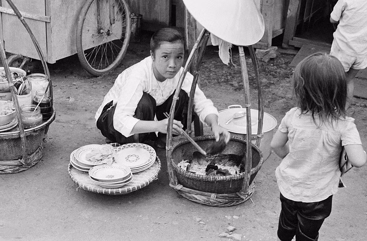 Người đẹp bán xôi. Ảnh: Getty.