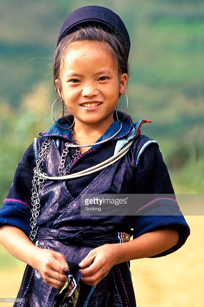 Cô bé H'Mông ở Sapa năm 2008. Ảnh: Getty Images.