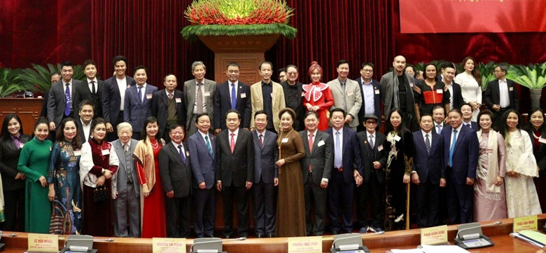 Các nhà khoa học, trí thức, văn nghệ sĩ là nguyên khí của quốc gia - Hình 2 Cac nha khoa hoc, tri thuc, van nghe si la nguyen khi cua quoc gia-Hinh-2