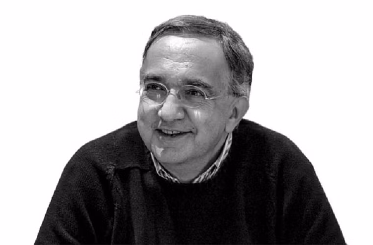 4. Sergio Marchionne: Chủ tịch Fiat Group Marchionne đã có những quyết định dứt khoát và táo bạo làm nên kì tích cho sự nghiệp của mình, từ đó cũng đem đến những chiếc xe nổi tiếng một thời trong làn xe thế giới.