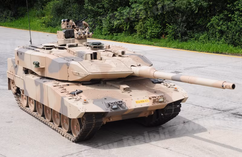 Phiên bản Leopard 2A7+ lần đầu tiên xuất hiện tại triển lãm Eurosatory 2010 nổi bật với nâng cấp tối ưu cho tác chiến trong môi trường đô thị, phải đối phó với kiểu đánh du kích khó trị trong thành phố. Nguồn ảnh: Pinterest