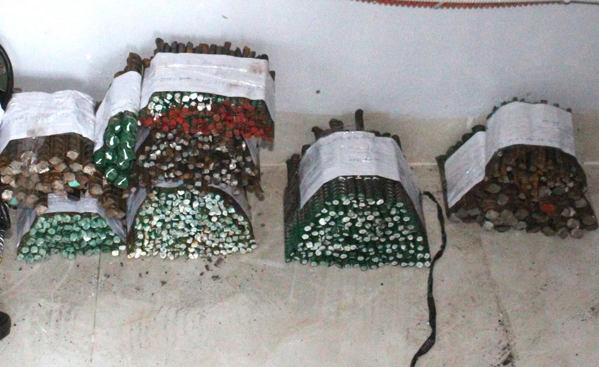 Bắt giam 6 đối tượng lừa đảo “mua gian bán lận” thép xây dựng - Hình 2 Bat giam 6 doi tuong lua dao “mua gian ban lan” thep xay dung-Hinh-2